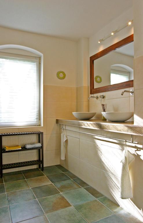 Villa Kleines Haeuschen - Ferien In Cossebaude Dresda Esterno foto